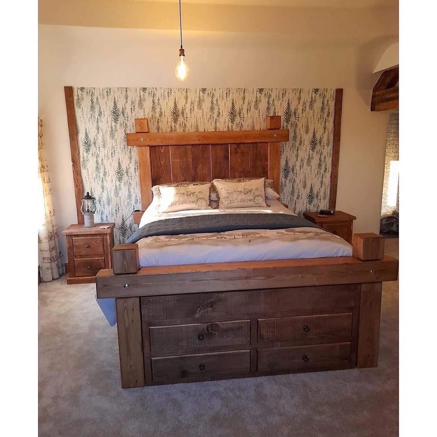 Kings Road Chunky Wood Bed with Drawers