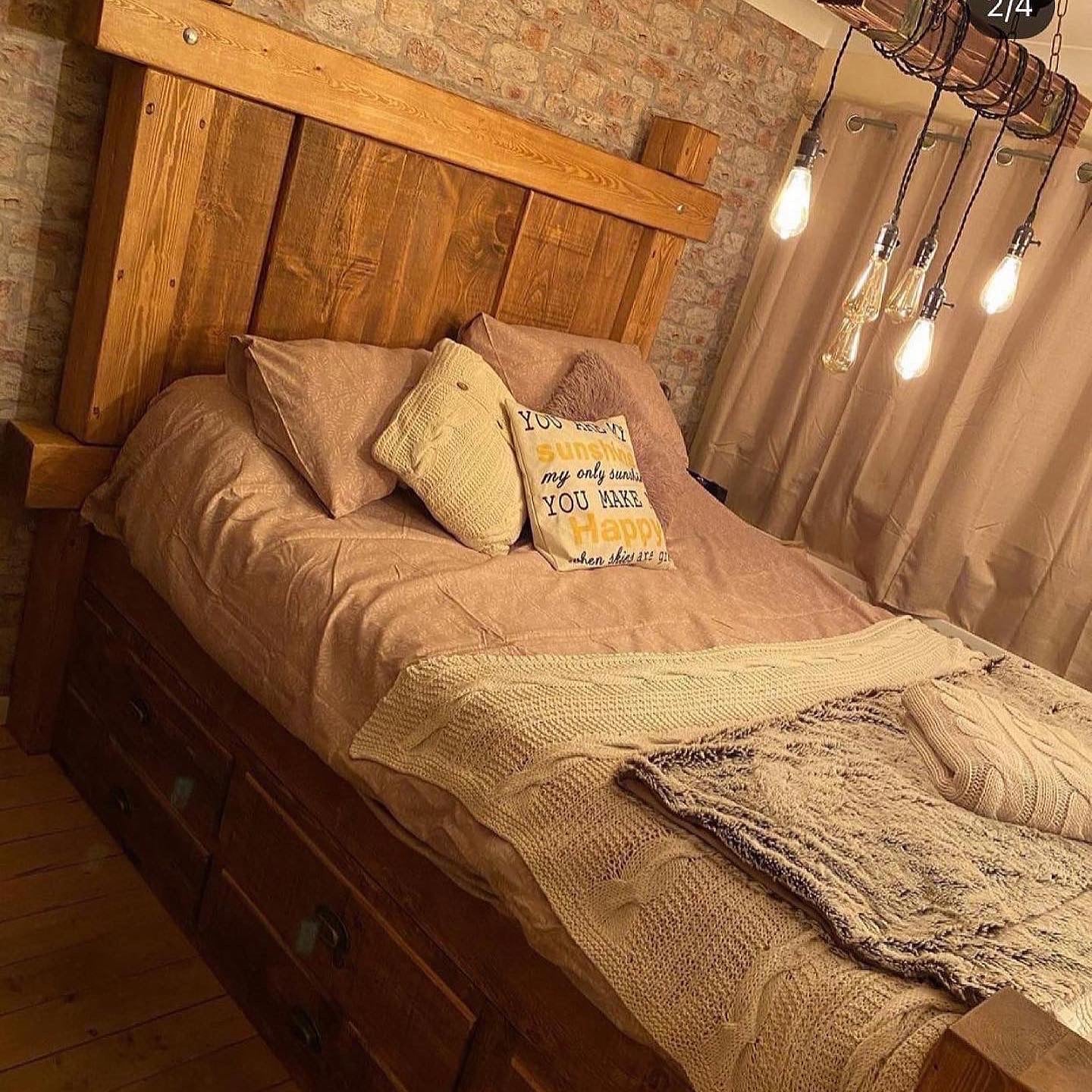 Kings Road Chunky Wood Bed with Drawers