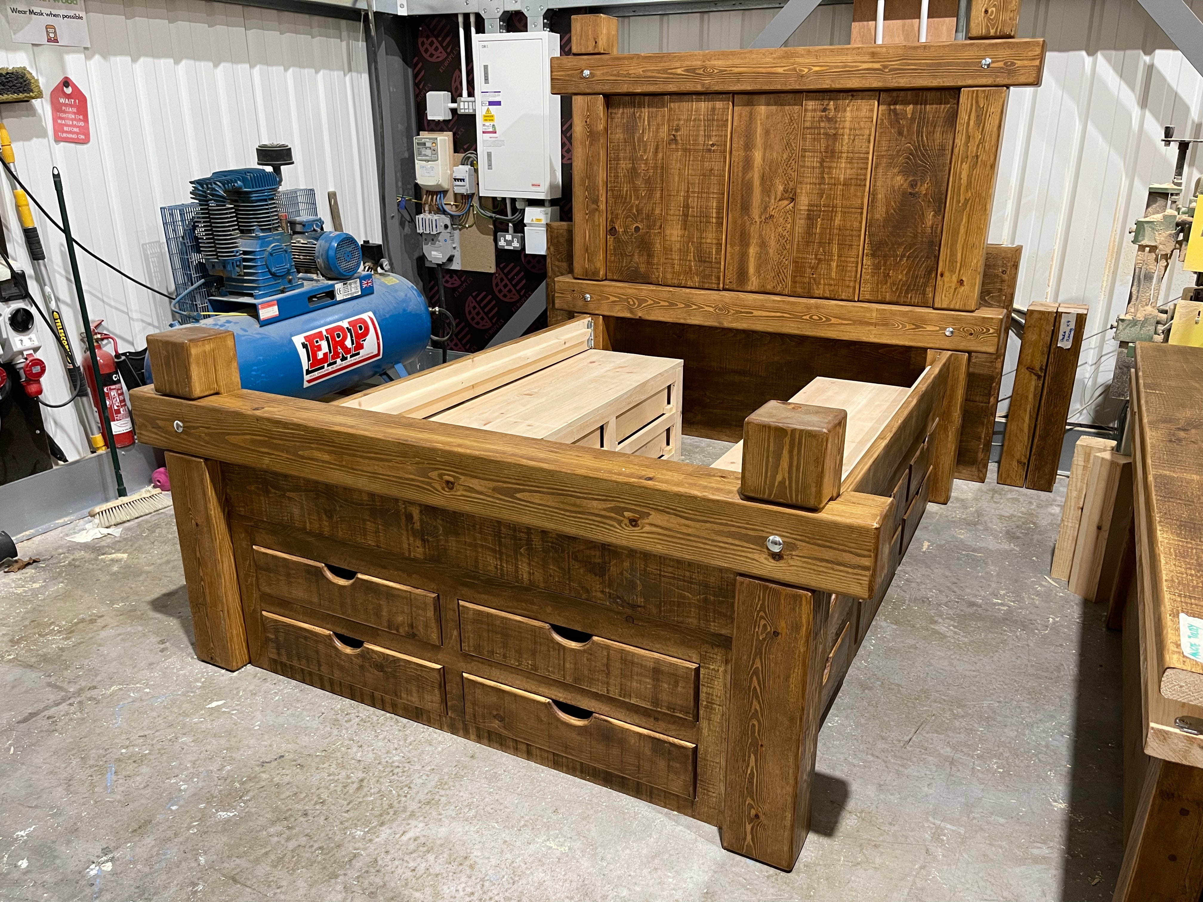 Kings Road Chunky Wood Bed with Drawers