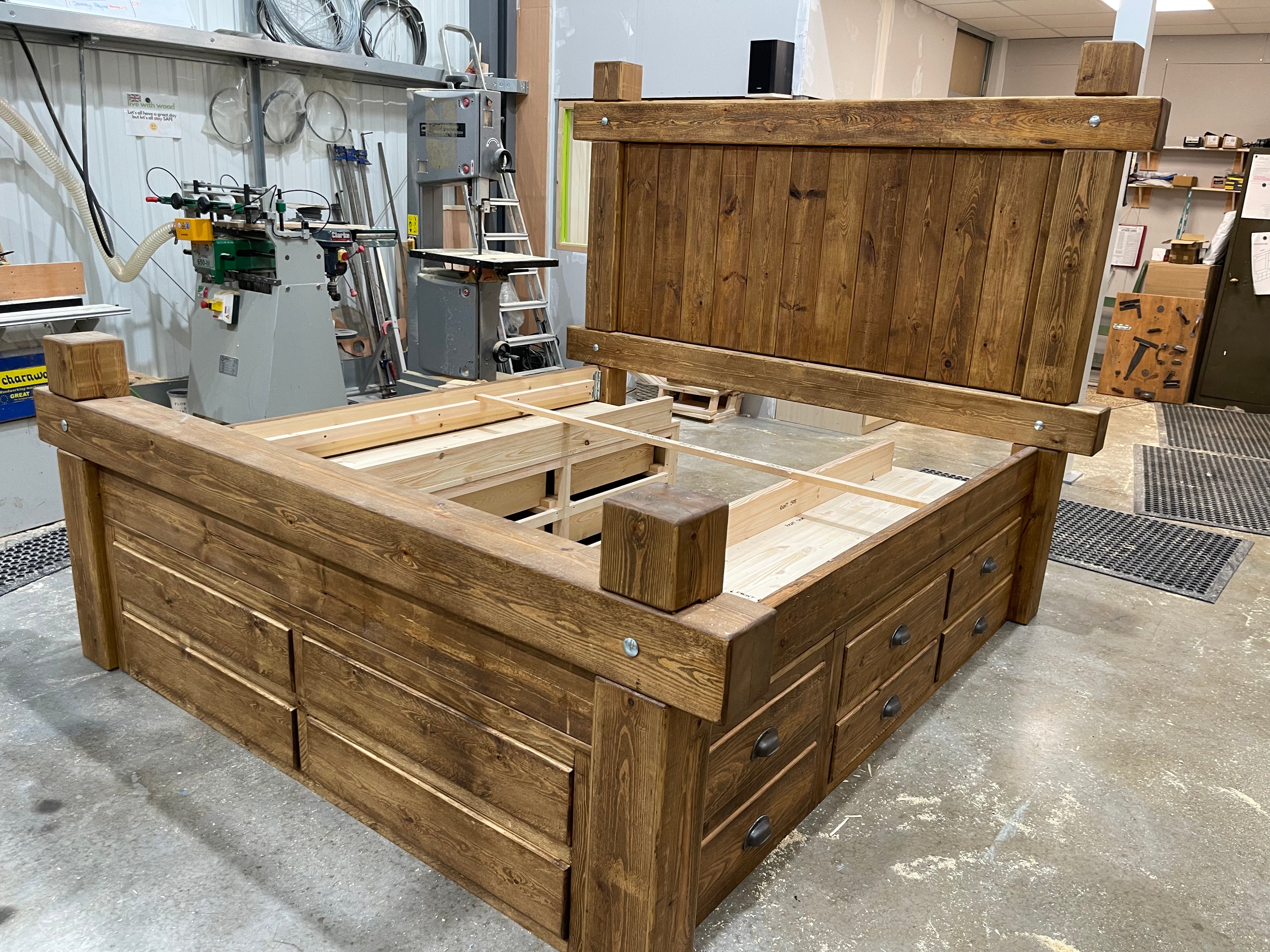 Kings Road Chunky Wood Bed with Drawers