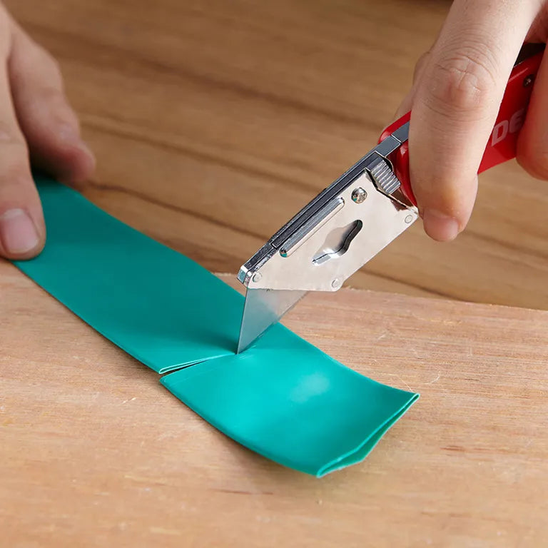 DEKTON INDUSTRIAL FOLD BACK KNIFE WITH SK5 BLADES