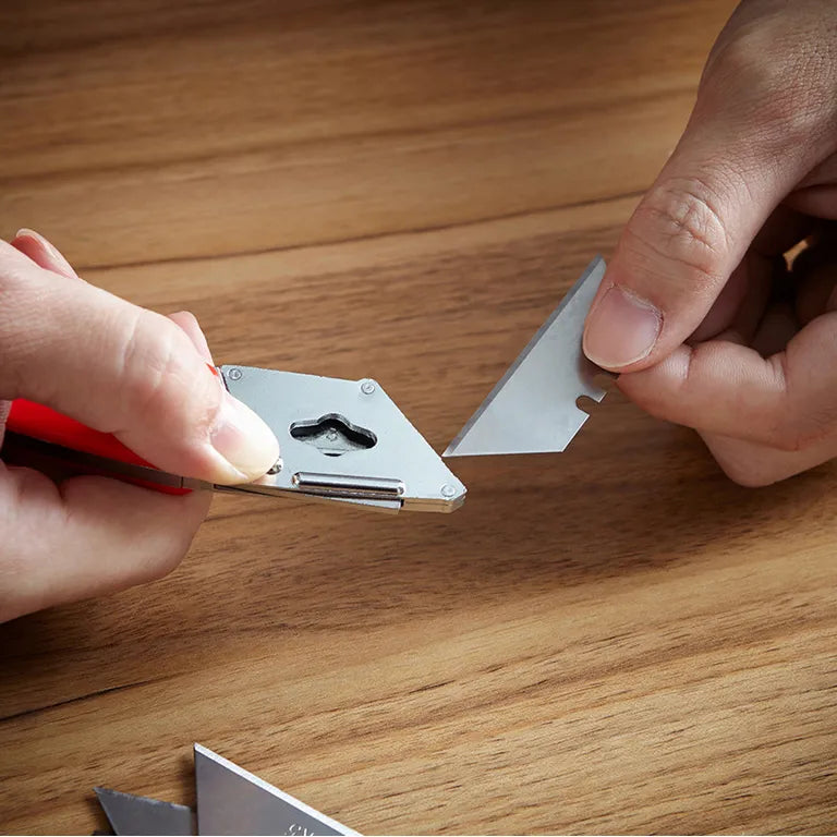 DEKTON INDUSTRIAL FOLD BACK KNIFE WITH SK5 BLADES